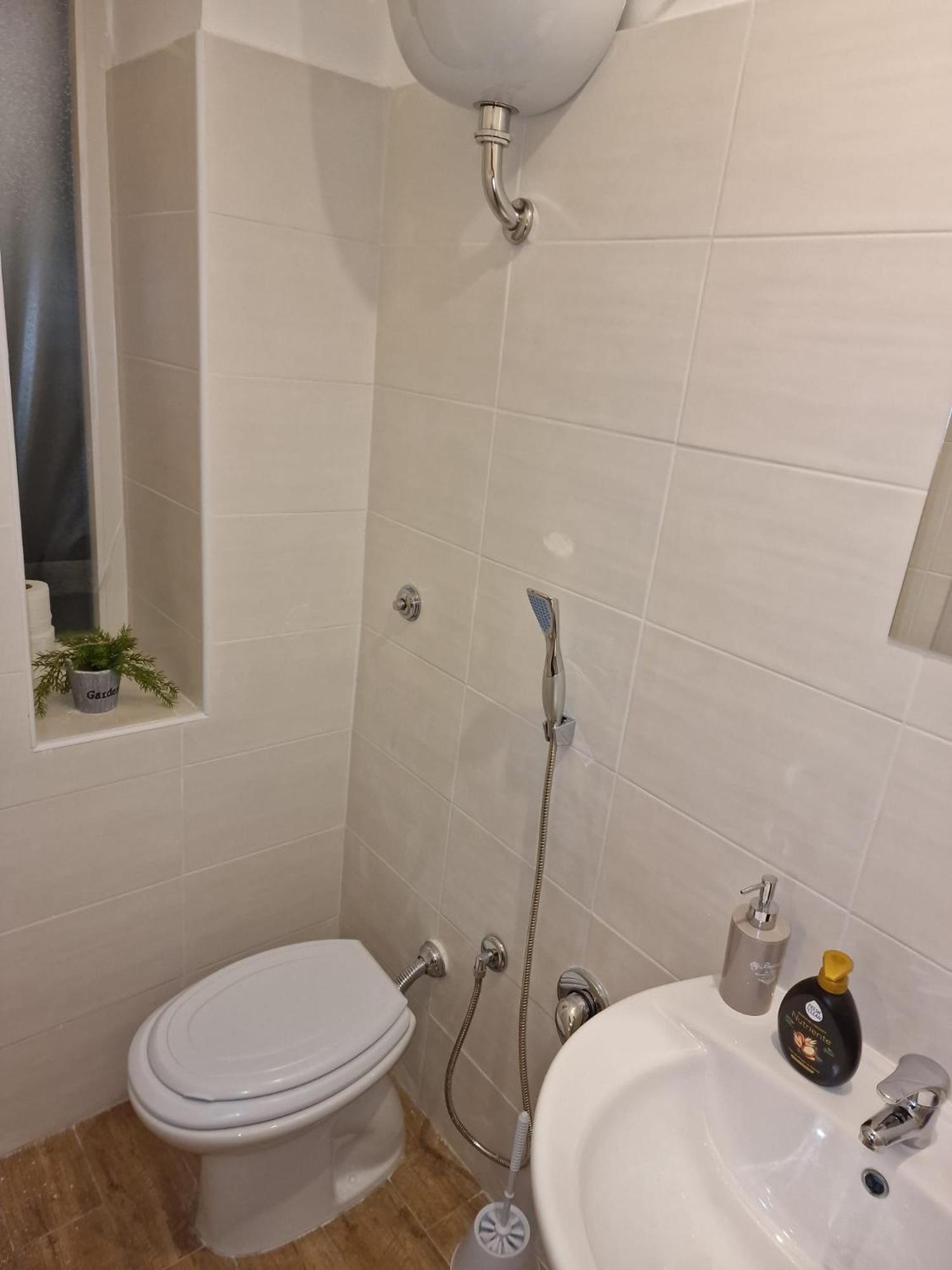 Marcella Va A Civita Bagnoregio Habitación foto